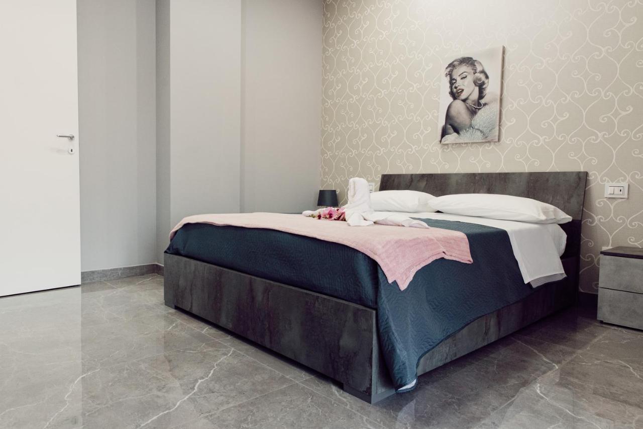 La Punta Hotel Сан Джовани ла Пунта Екстериор снимка